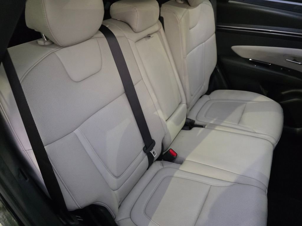Used 2022 Hyundai Tucson Limited image 28