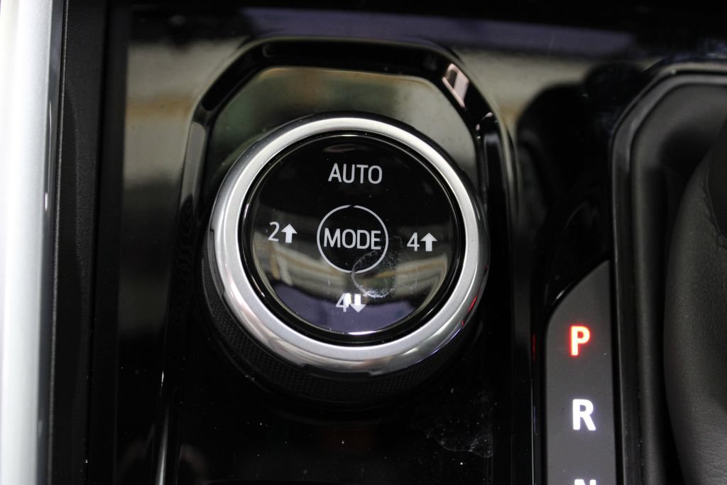 Used 2026 Chevrolet Colorado Trail Boss AWD/4WD image 28
