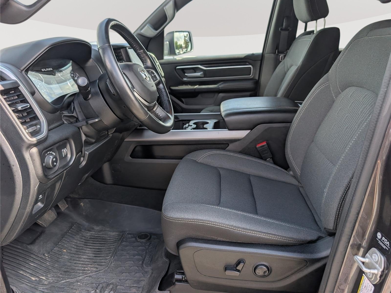 Used 2023 RAM 1500 Big Horn AWD/4WD image 15