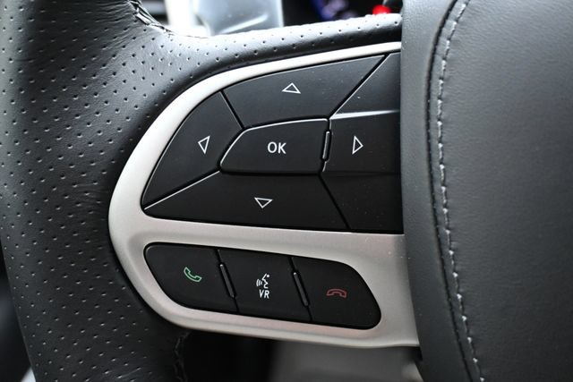 Used 2021 Jeep Grand Cherokee Trackhawk AWD/4WD image 39
