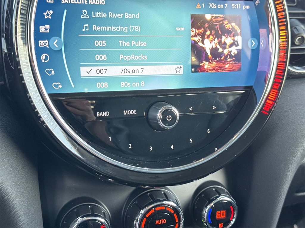 Used 2022 MINI Cooper SE image 19