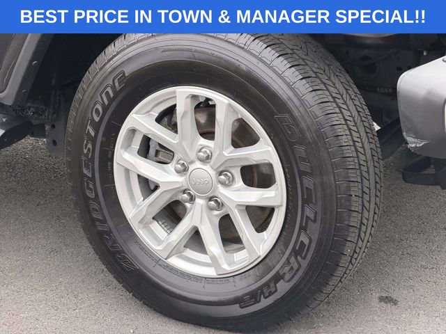 Used 2023 Jeep Gladiator Sport image 7