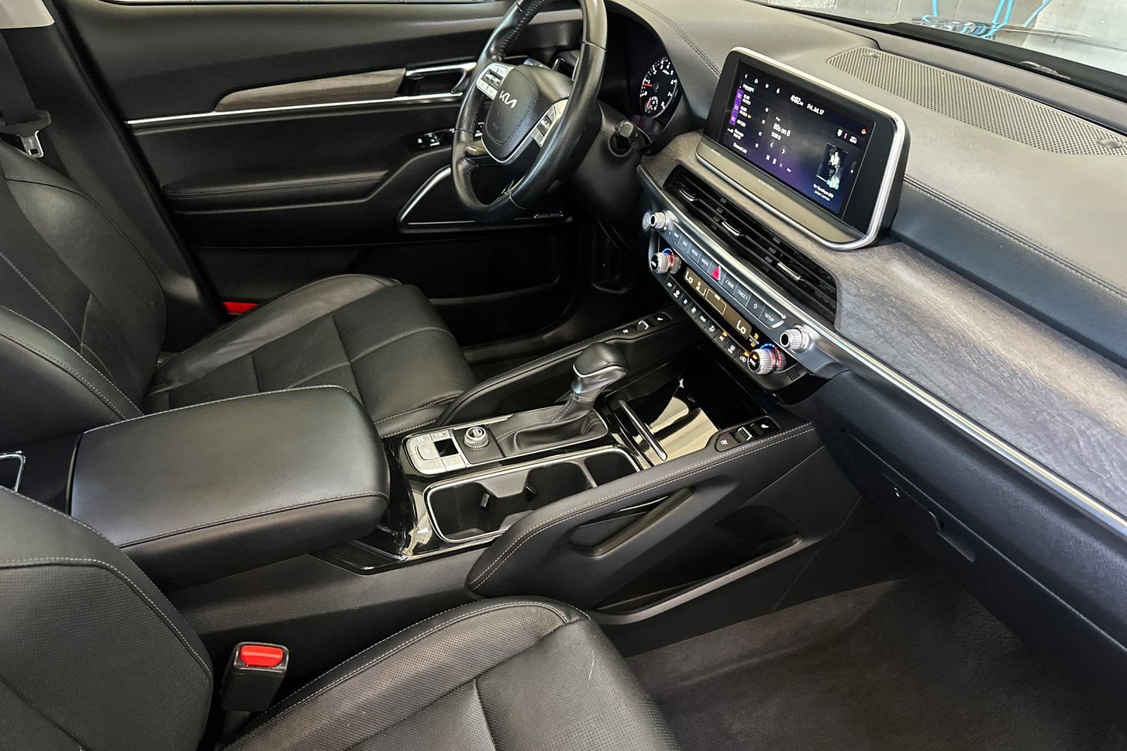 Certified 2022 Kia Telluride SX FWD image 18