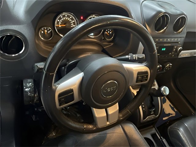 Used 2017 Jeep Compass High Altitude image 28