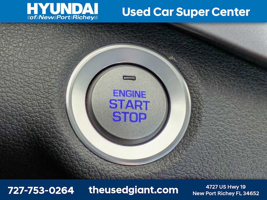 Used 2017 Hyundai Elantra Limited FWD image 33