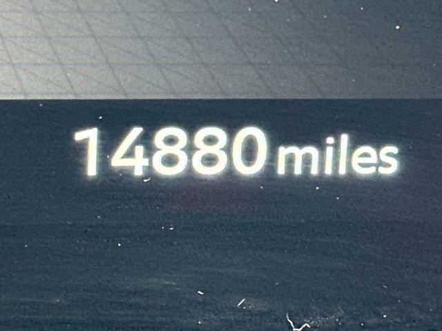 Used 2024 Nissan Ariya AWD image 15