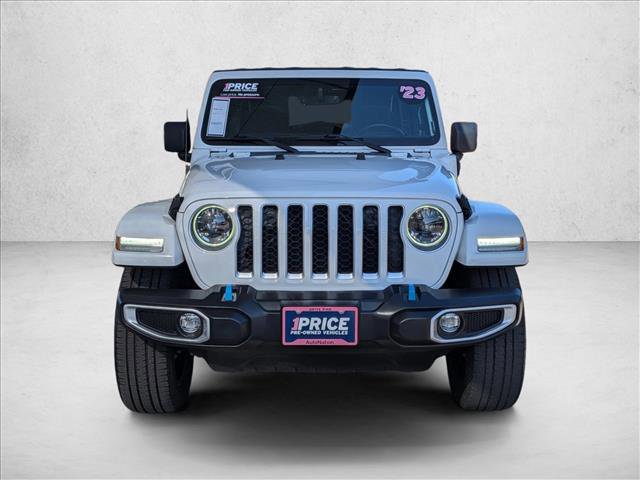 Used 2023 Jeep Wrangler Sahara w/ Cold Weather Group AWD/4WD image 2