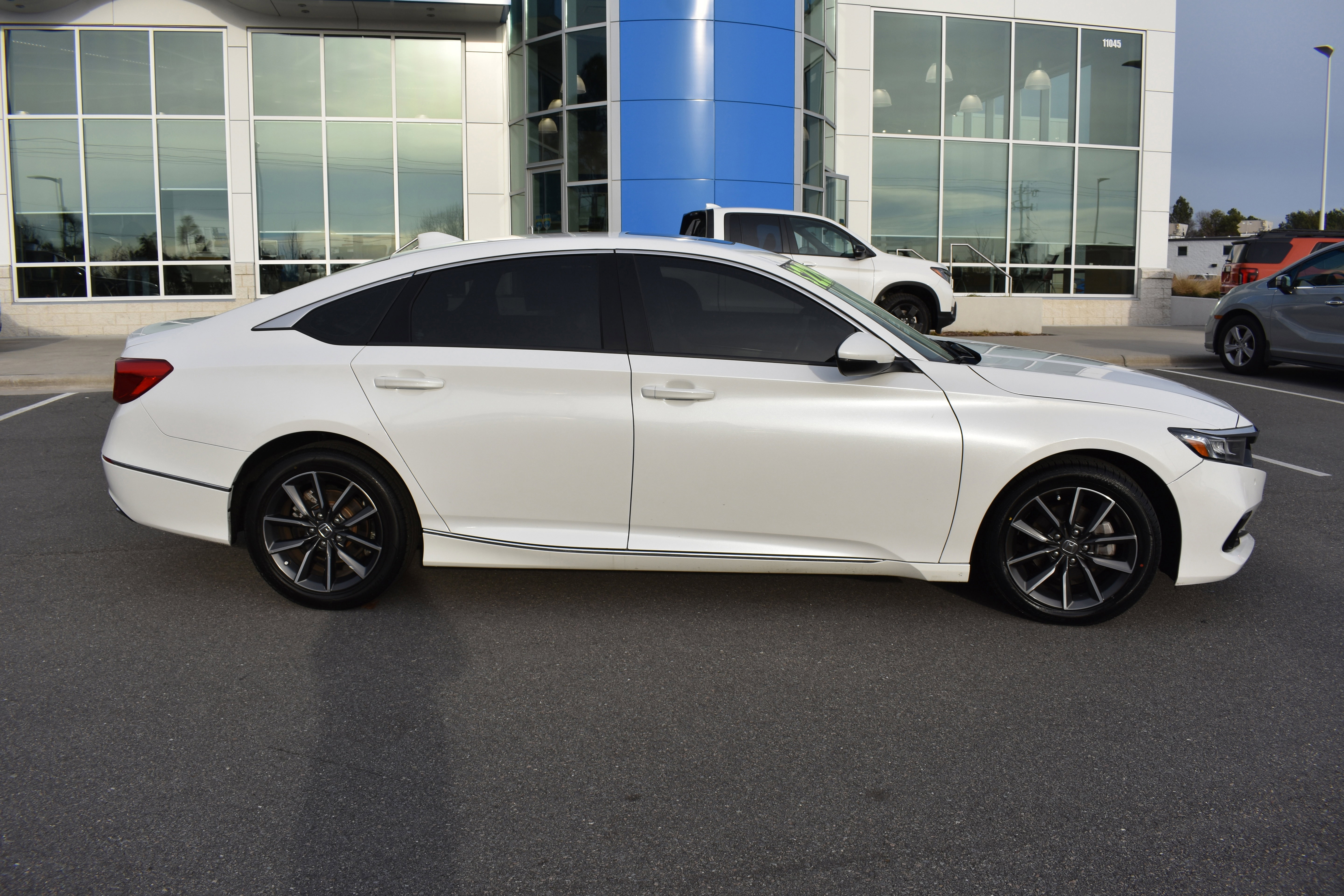 Certified 2021 Honda Accord EX-L image 10