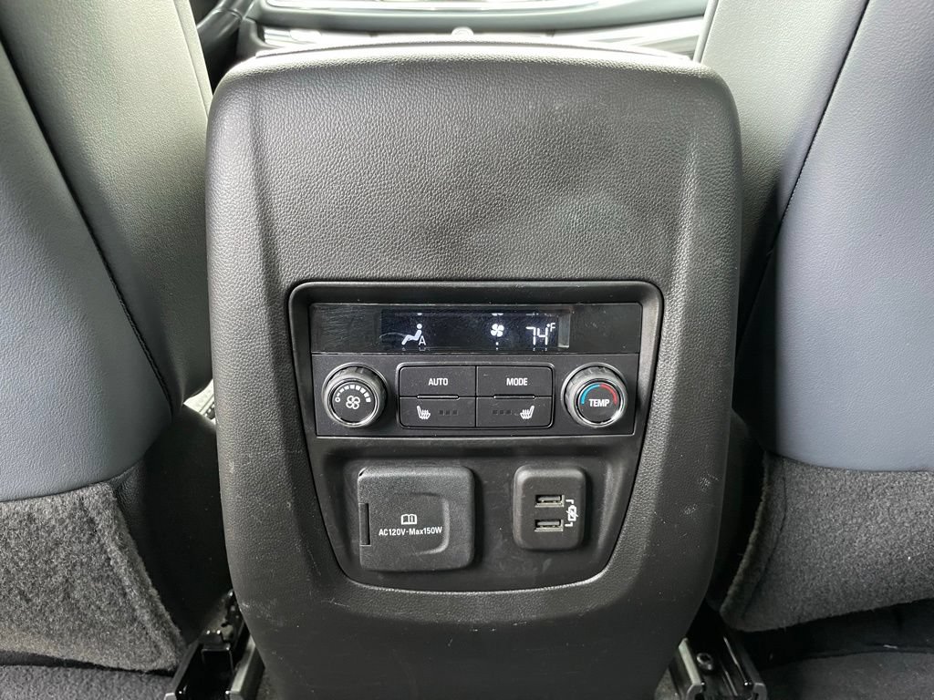 Used 2024 Buick Enclave Premium AWD/4WD image 28