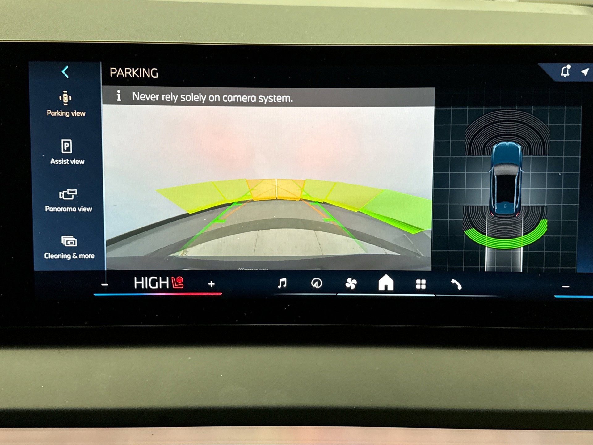 Used 2025 BMW X3 xDrive30i w/ Convenience Package image 10