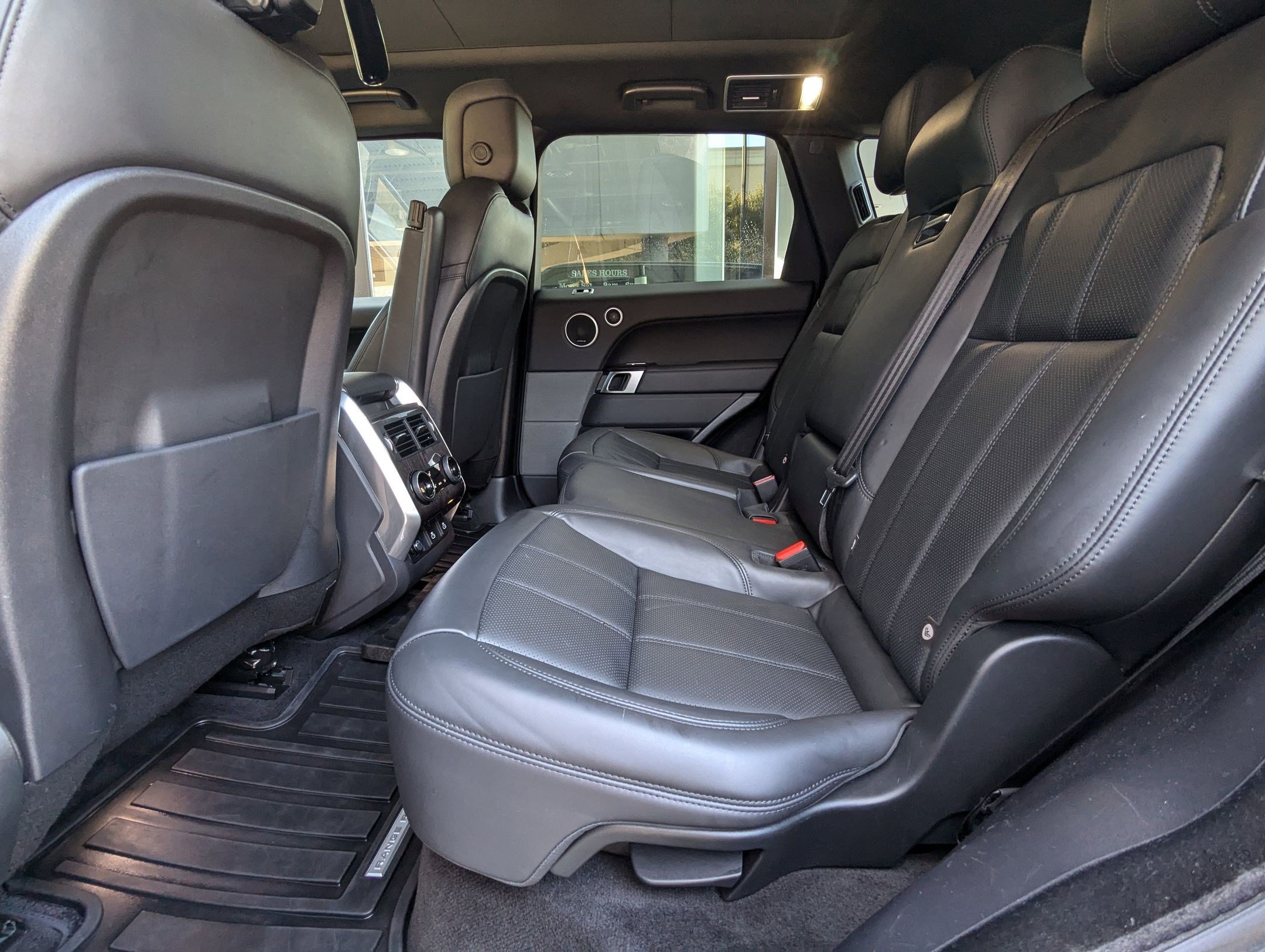 Used 2022 Land Rover Range Rover Sport HSE Silver Edition image 12