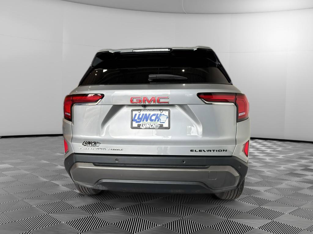 Used 2026 GMC Terrain Elevation AWD/4WD image 4