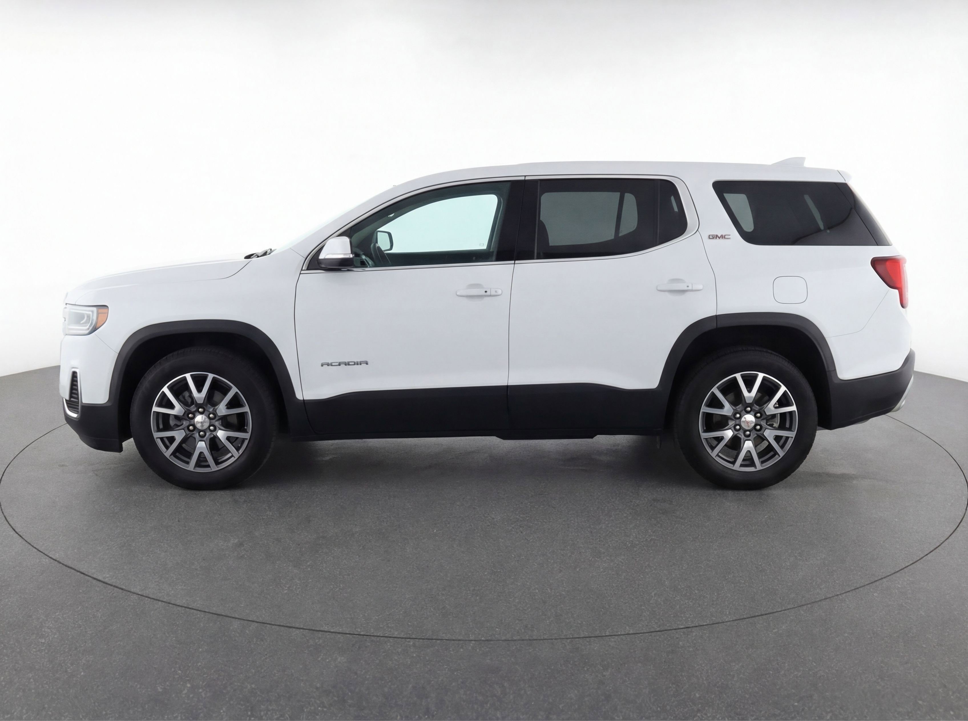 Used 2023 GMC Acadia SLT FWD image 5