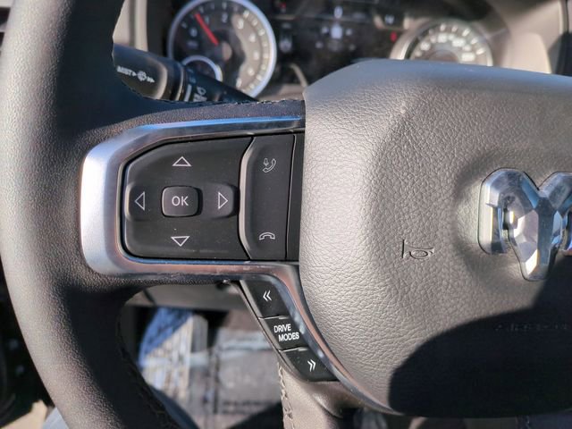 New 2026 RAM 1500 4x4 Crew Cab image 15