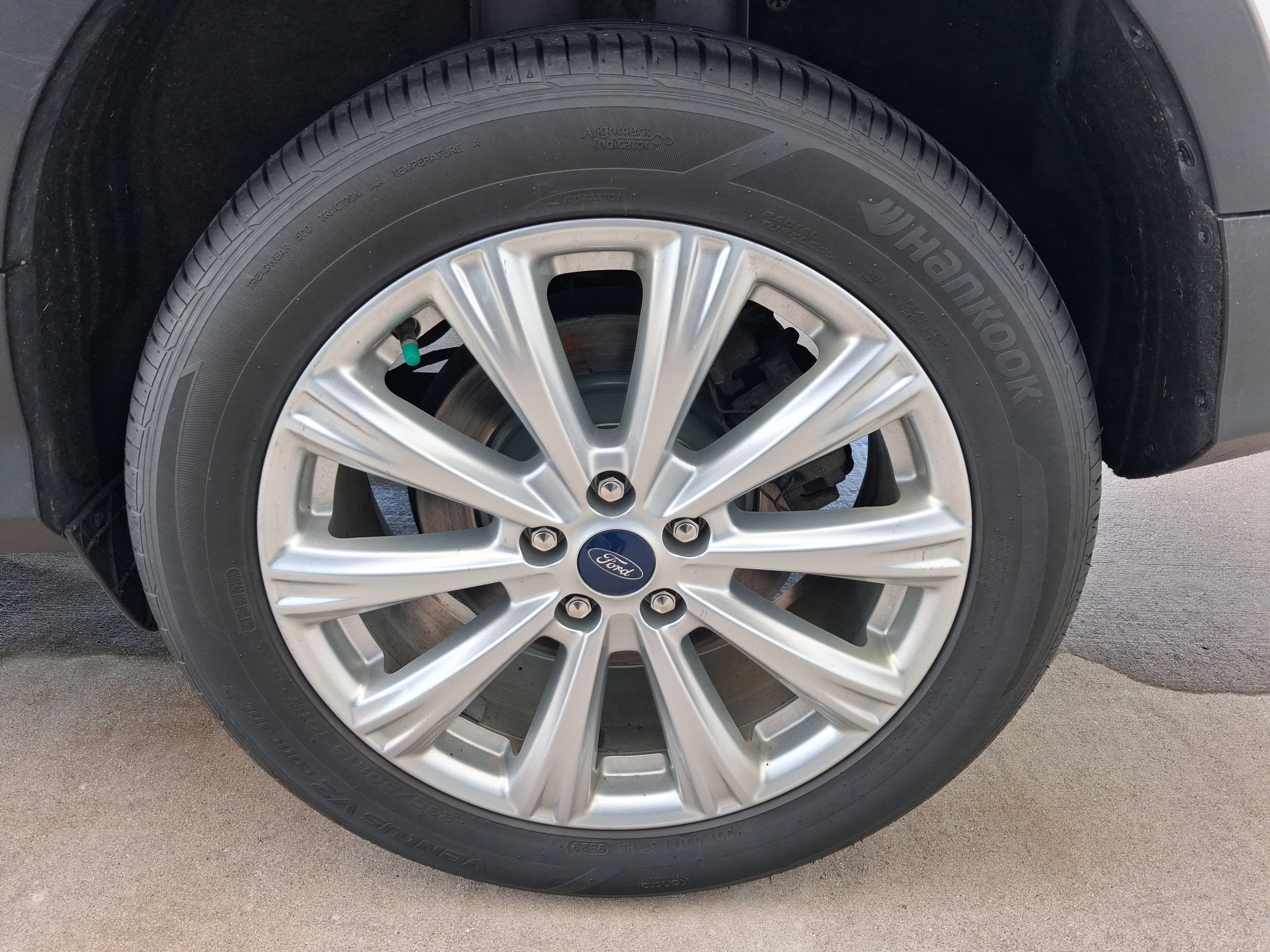 Used 2019 Ford Escape SEL FWD image 17