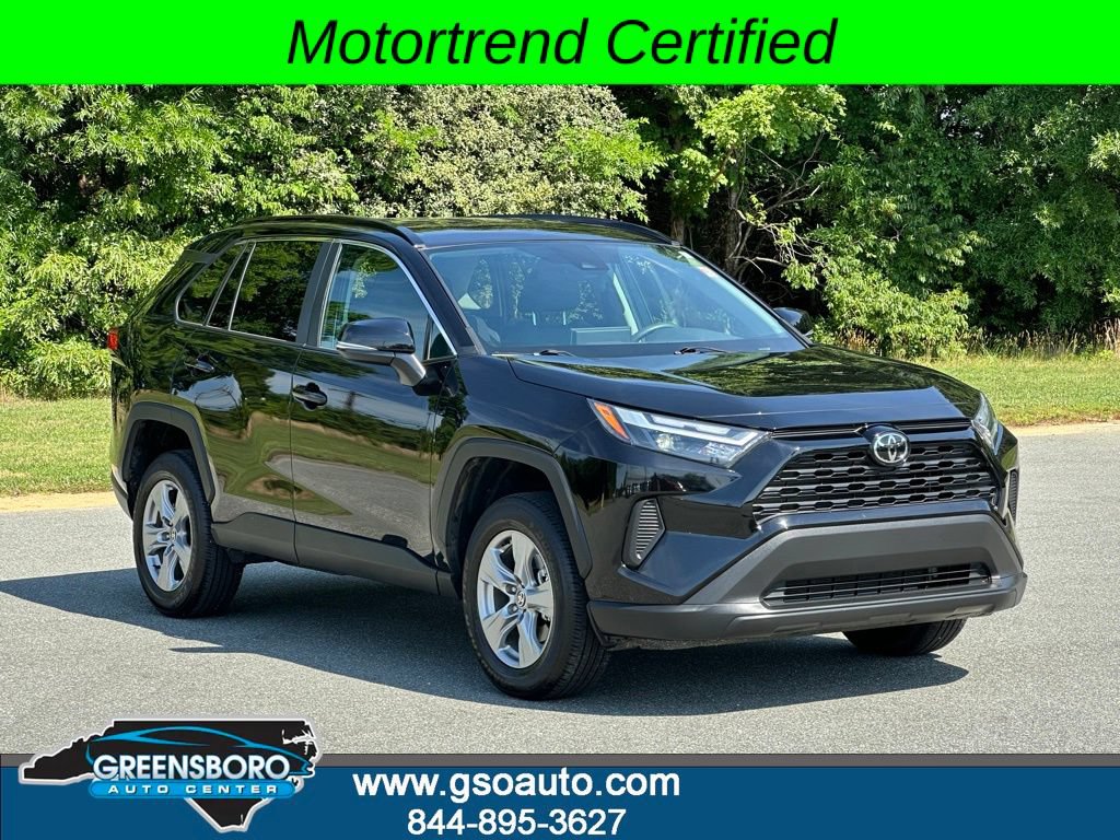 Used 2025 Toyota RAV4 XLE FWD image 2