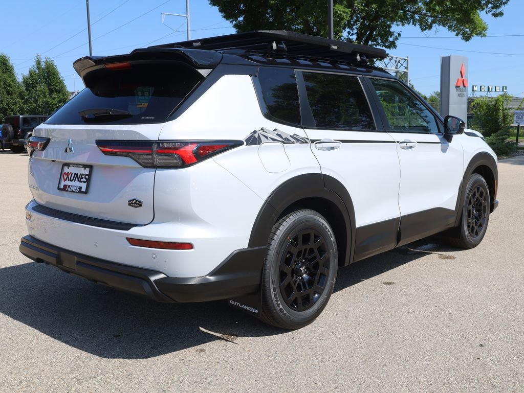 New 2025 Mitsubishi Outlander Trail Edition image 10