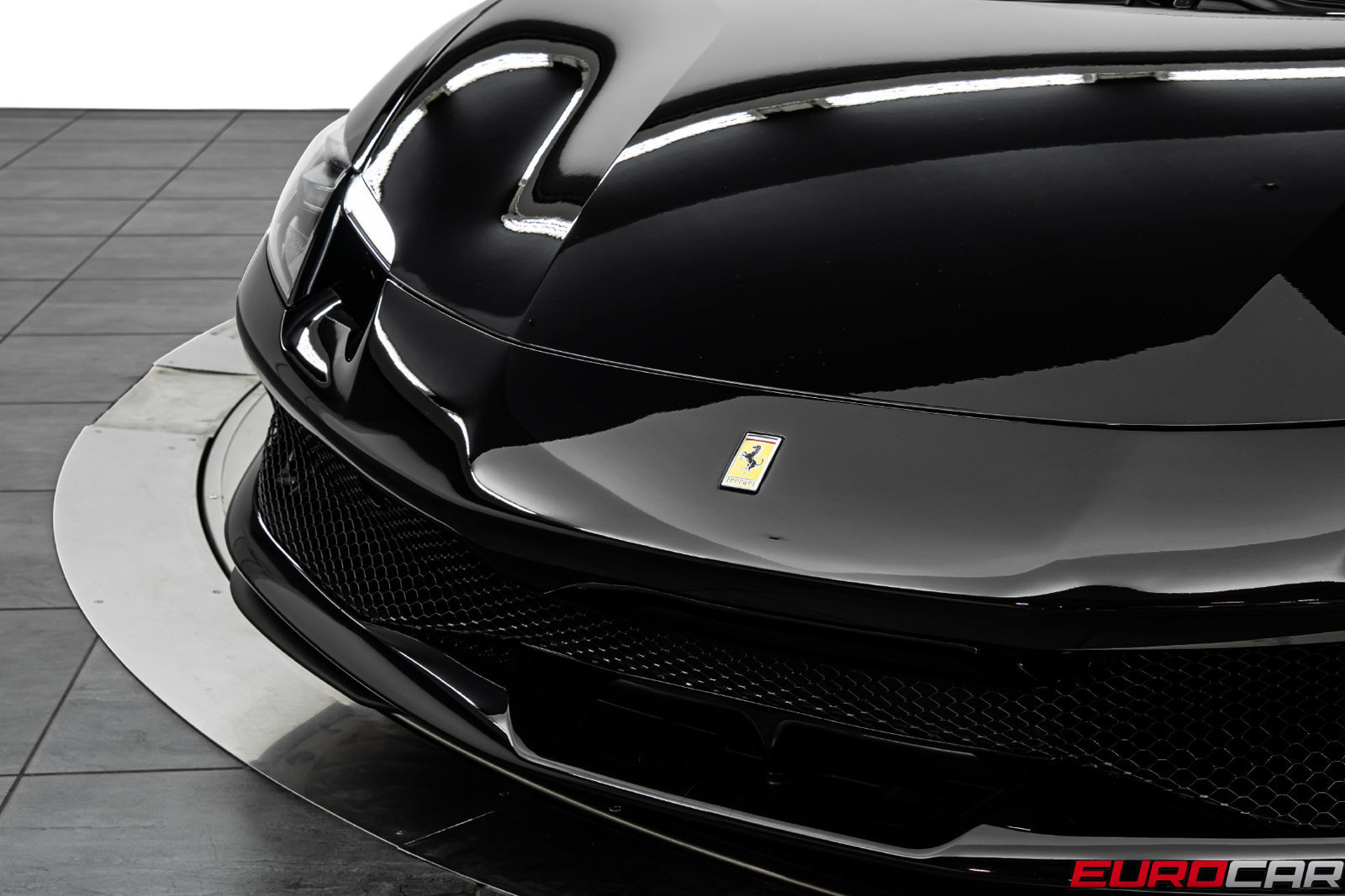 Used 2023 Ferrari 296 GTB RWD image 13