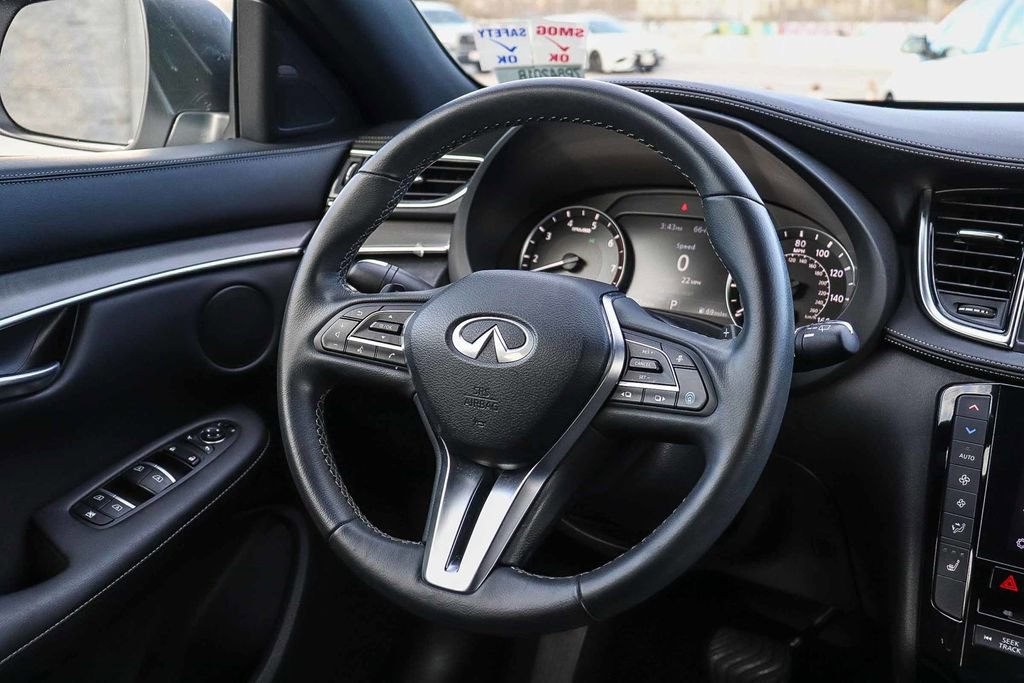 Used 2022 INFINITI QX50 Luxe w/ Appearance Package image 16
