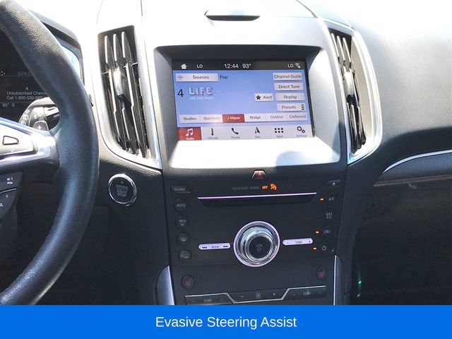 Used 2019 Ford Edge Titanium w/ Cold Weather Package AWD/4WD image 10