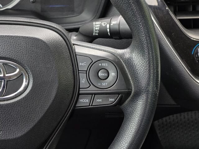 Used 2021 Toyota Corolla LE FWD image 22