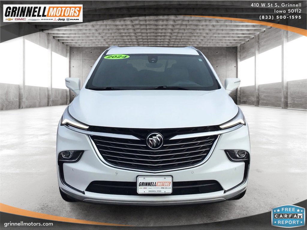 Used 2024 Buick Enclave Premium image 2