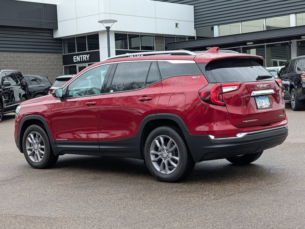 Used 2024 GMC Terrain SLT w/ Infotainment Package II AWD/4WD image 7