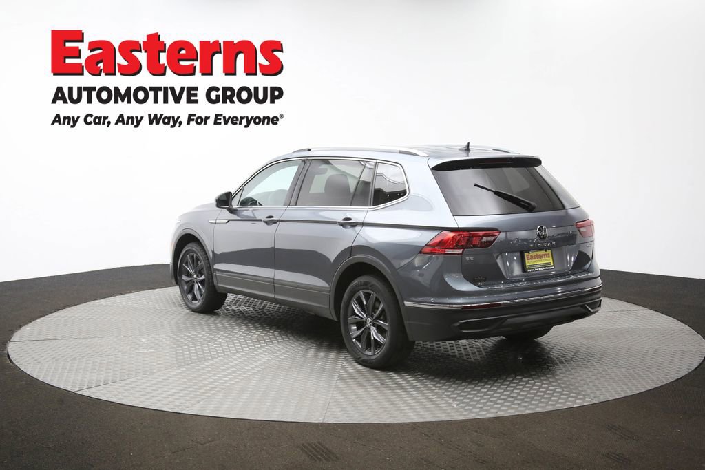 Used 2022 Volkswagen Tiguan SE w/ Panoramic Sunroof Package image 66