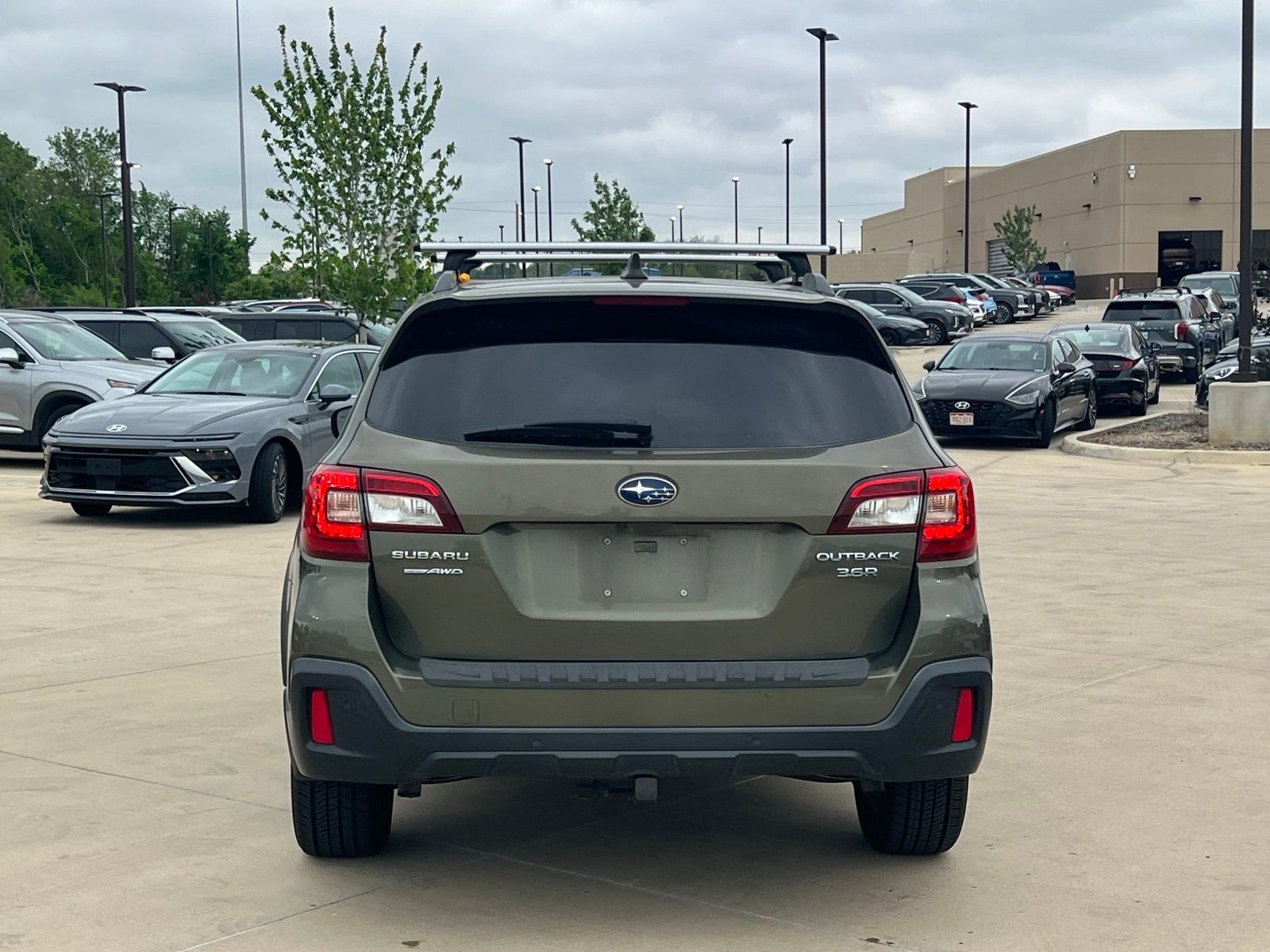 Used 2018 Subaru Outback 3.6R Touring w/ Protection Package #1 image 11