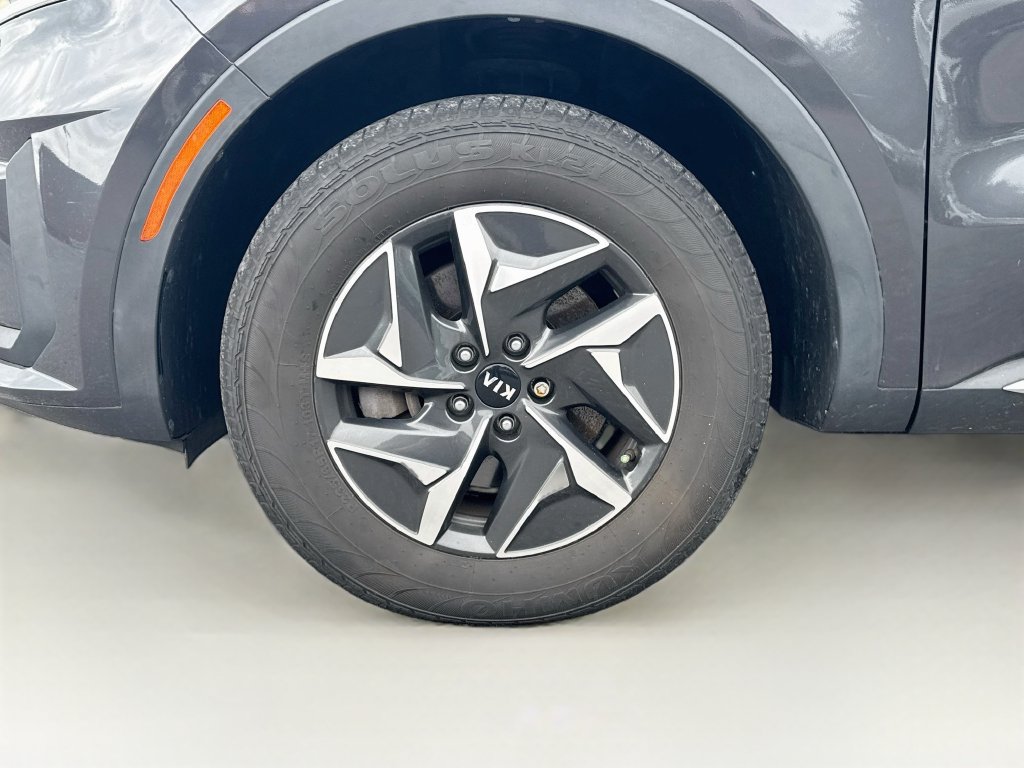 Used 2021 Kia Sorento S FWD image 23