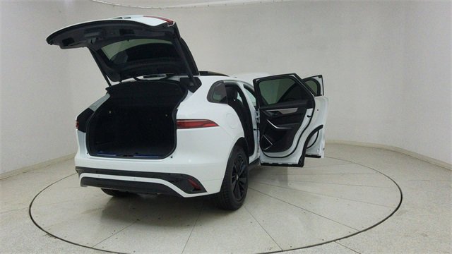Used 2025 Jaguar F-PACE R-Dynamic S image 74