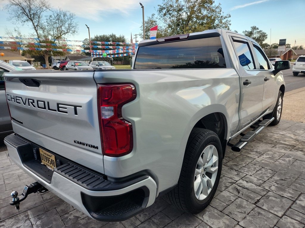 Certified 2022 Chevrolet Silverado 1500 Custom w/ LPO, Dark Essentials Package image 4