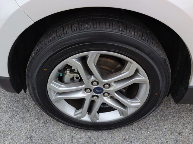 Used 2017 Ford Edge Titanium w/ Equipment Group 301A image 10