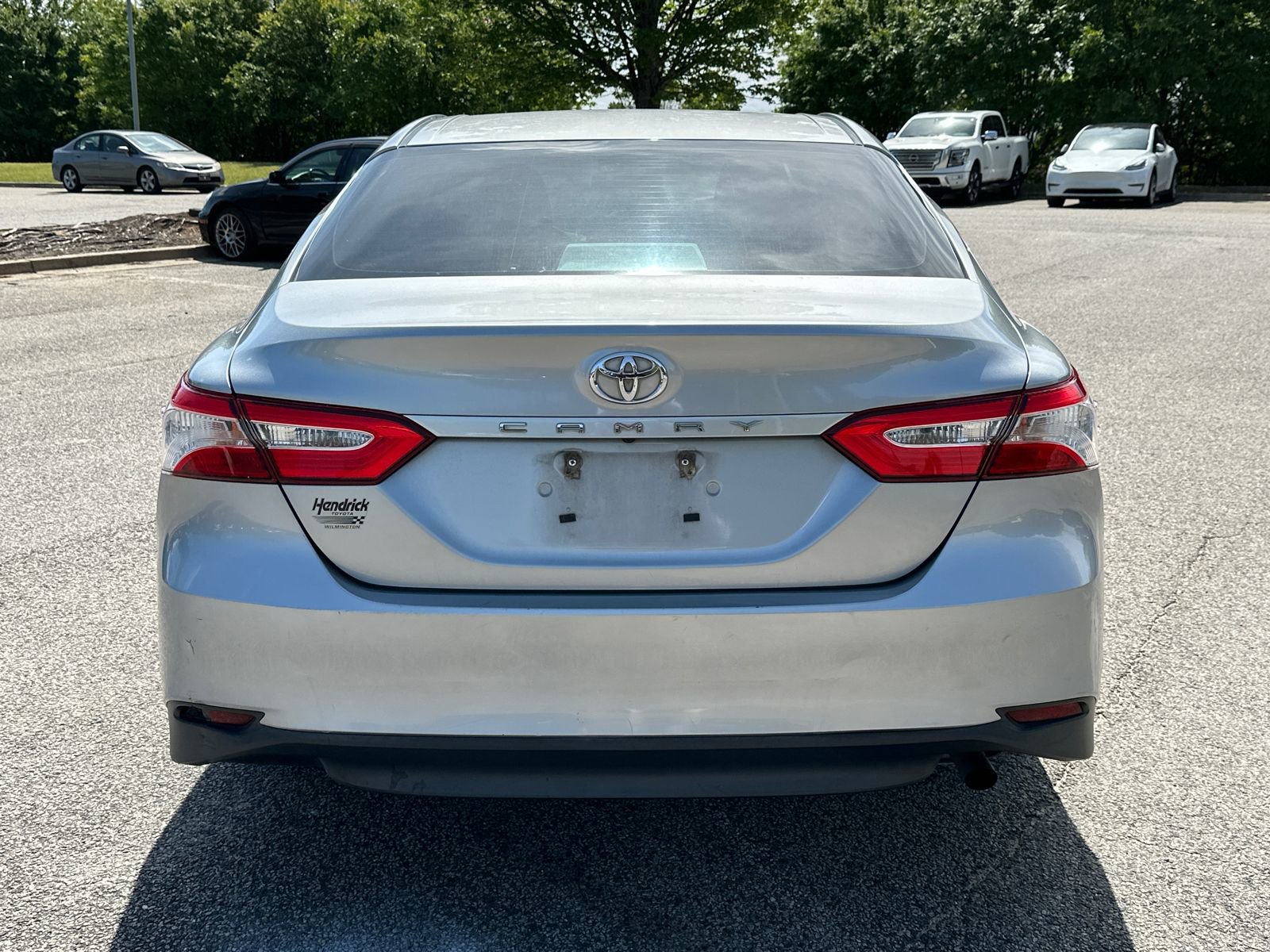 Used 2018 Toyota Camry FWD image 4