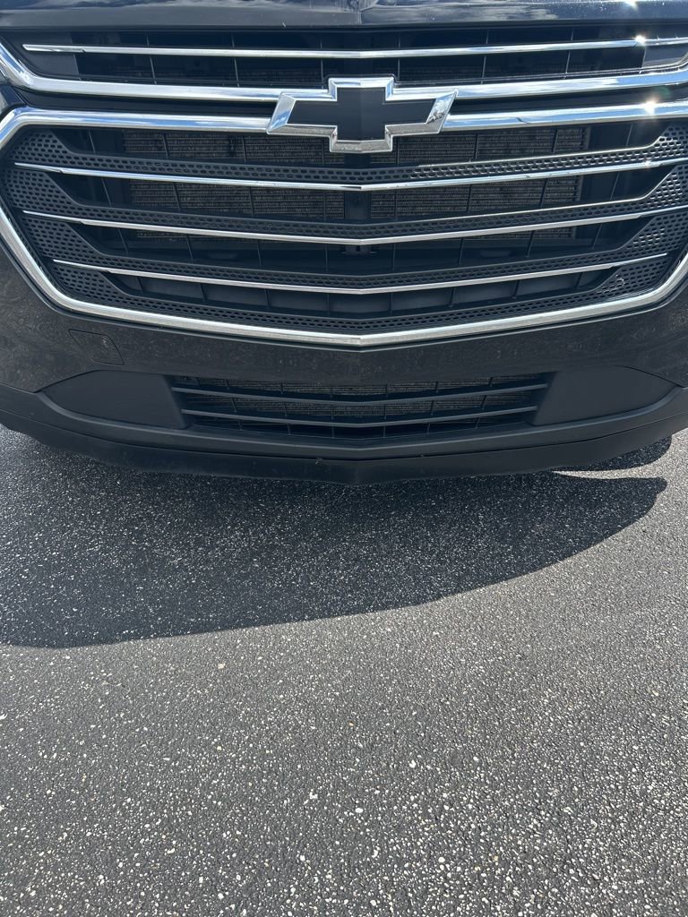 Used 2020 Chevrolet Traverse LT FWD image 4