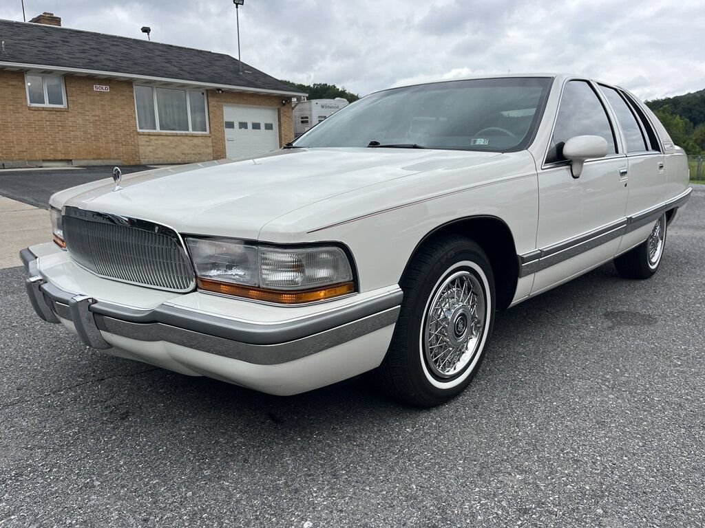 Used 1992 Buick Roadmaster Sedan RWD image 8