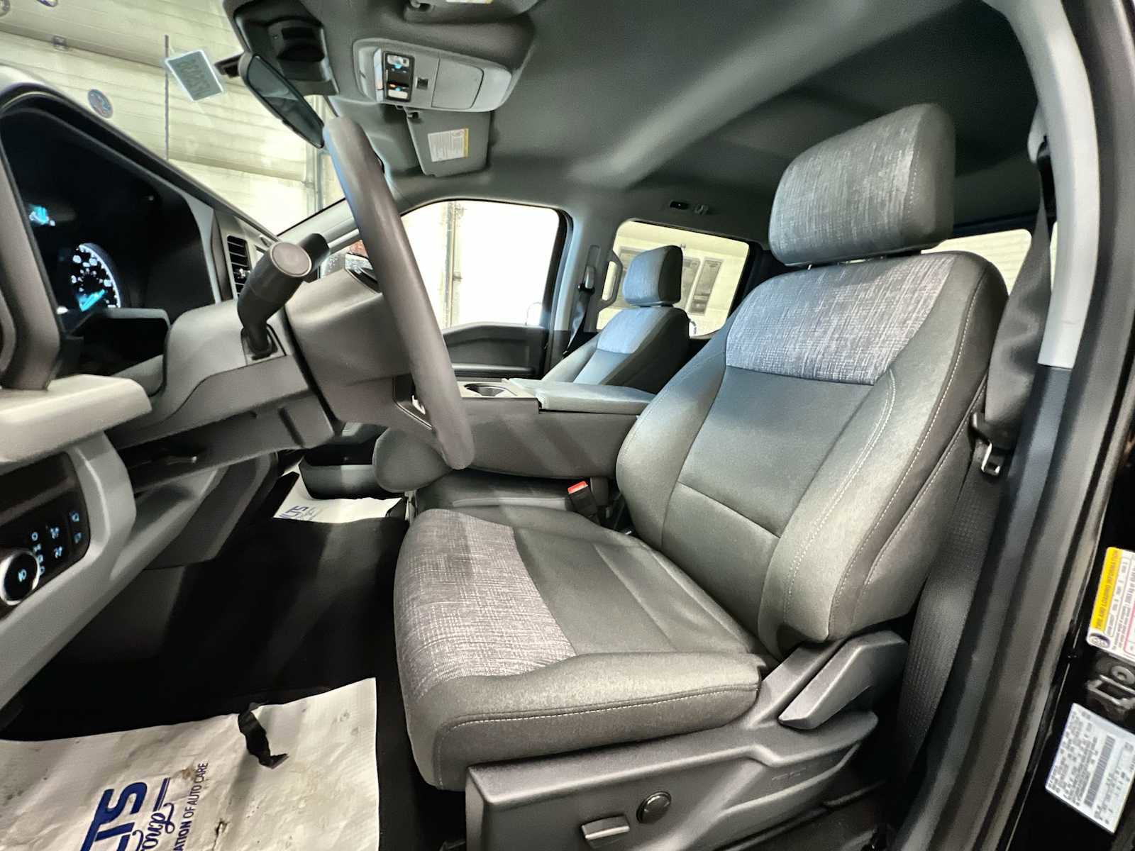 New 2025 Ford F350 XLT w/ 360-Degree Camera Package image 13