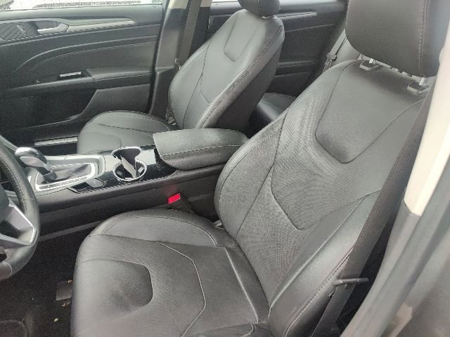 Used 2016 Ford Fusion Titanium AWD/4WD image 19