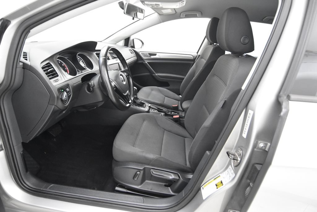 Used 2016 Volkswagen Golf S FWD image 24