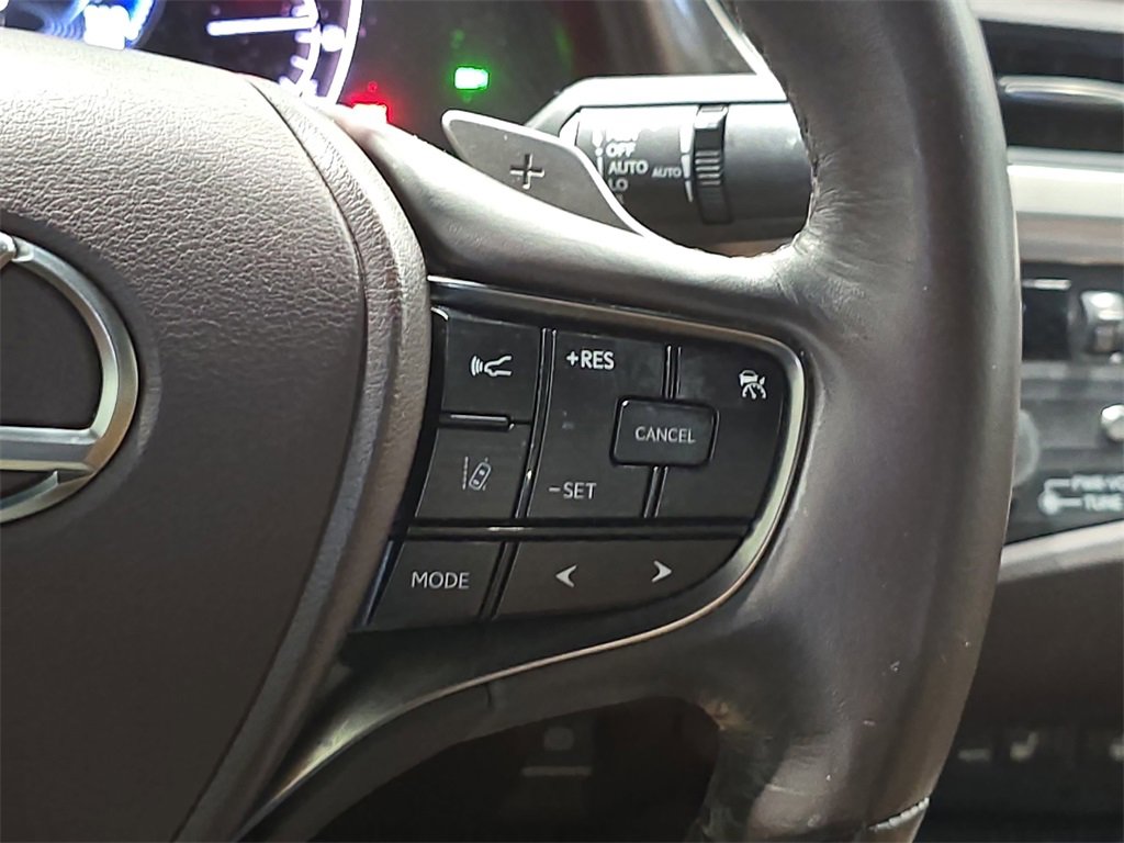 Used 2020 Lexus ES 350 w/ Premium Package image 18