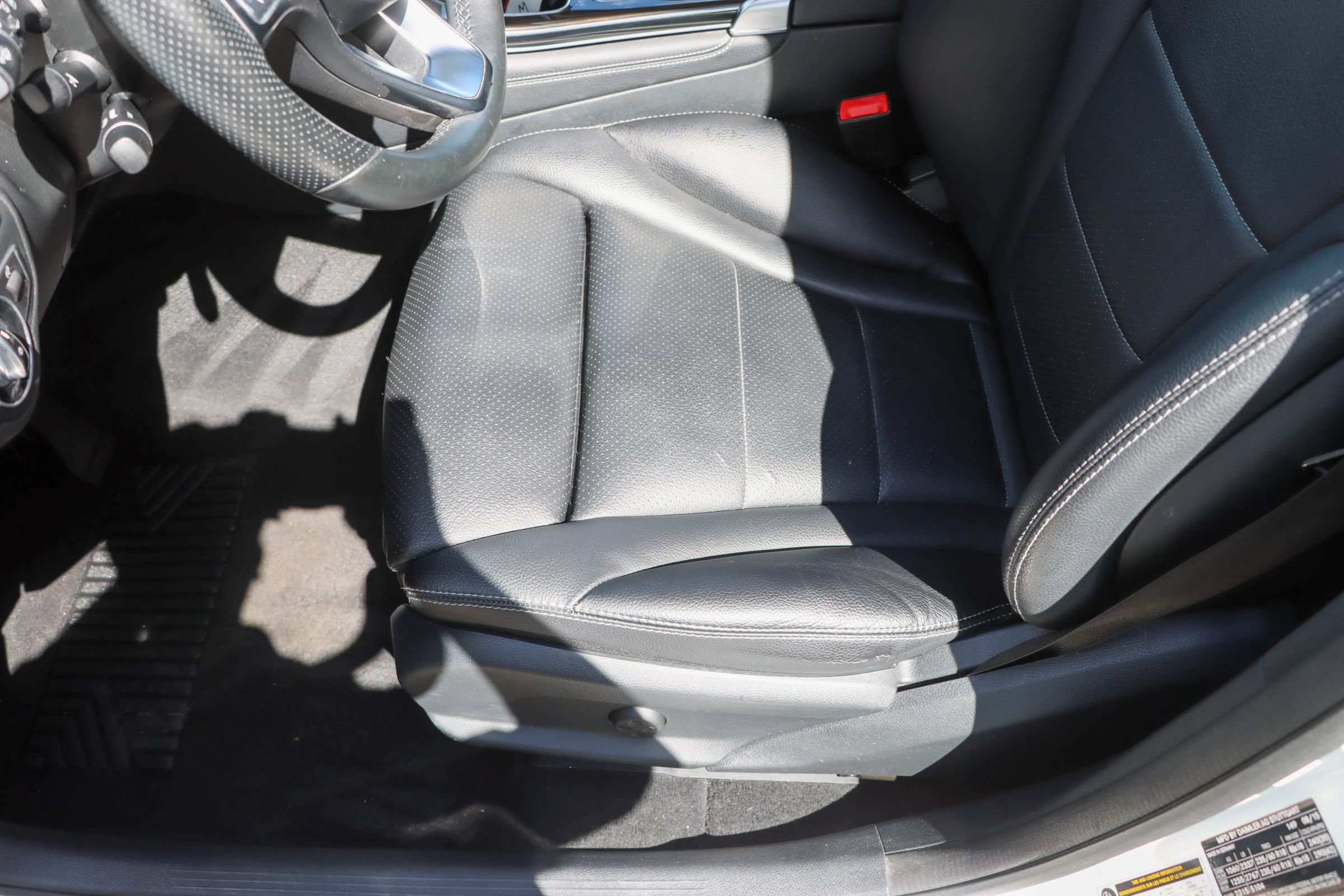 Used 2016 Mercedes-Benz GLC 300 w/ Premium Package image 15