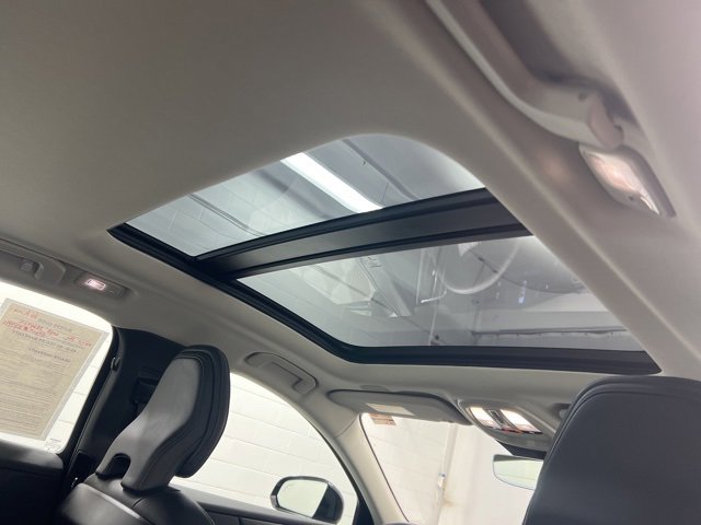 Used 2025 Volvo S60 B5 Core image 26