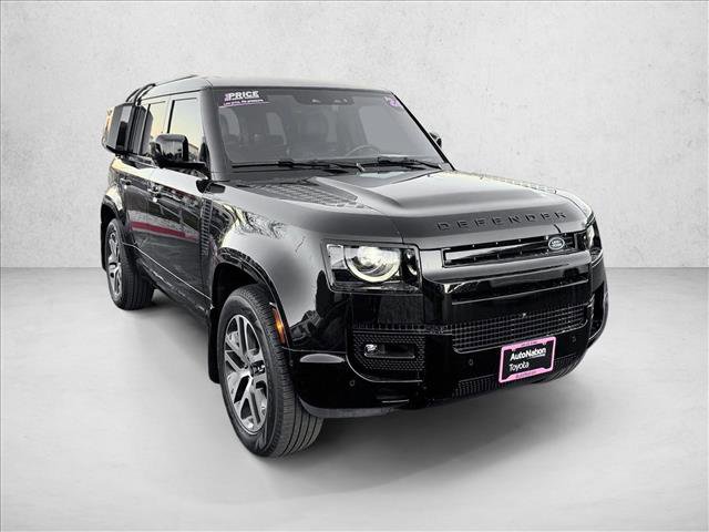 Used 2024 Land Rover Defender 110 X-Dynamic SE image 3