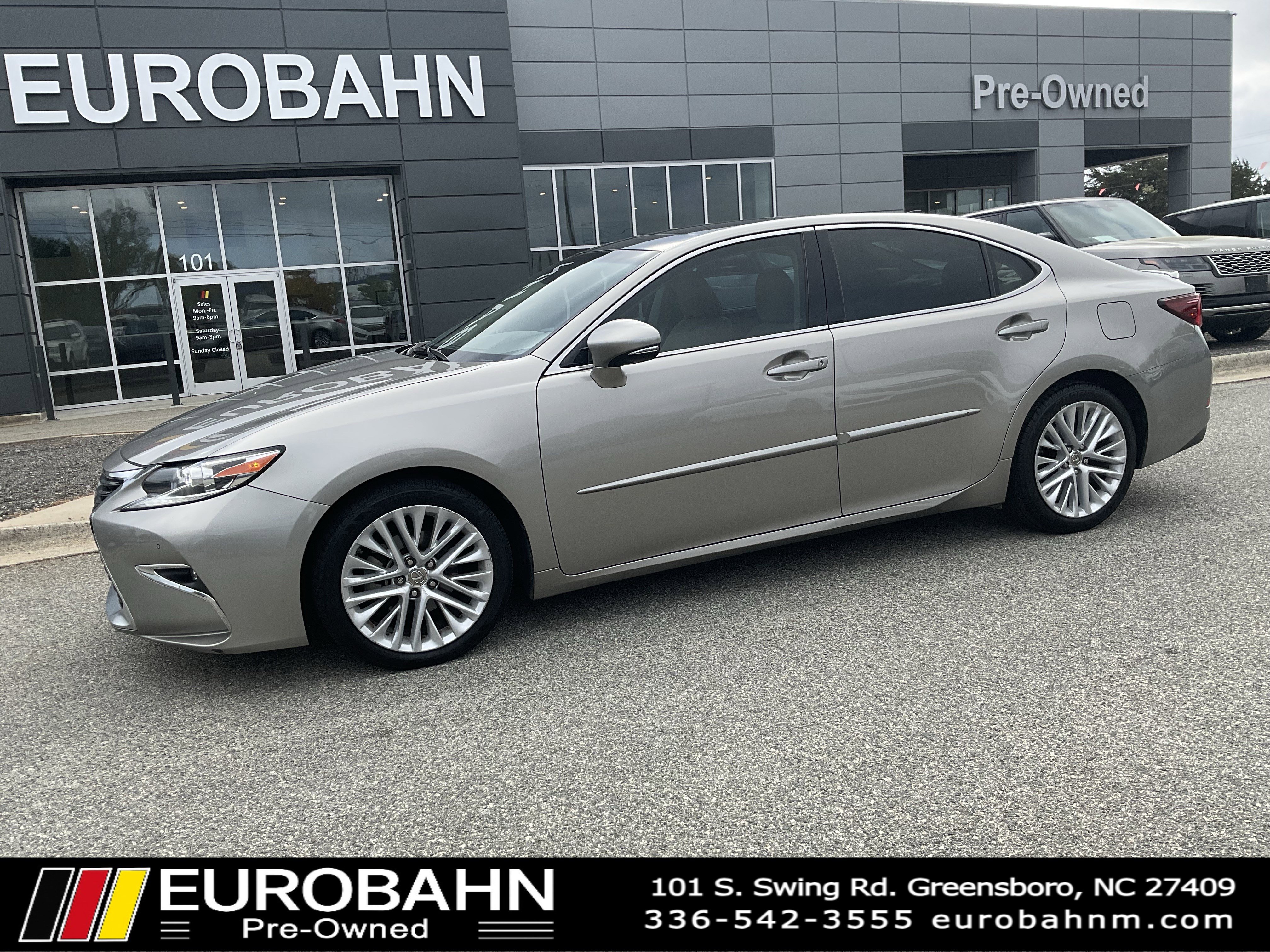 Used 2016 Lexus ES 350 w/ Ultra Luxury Package image 27