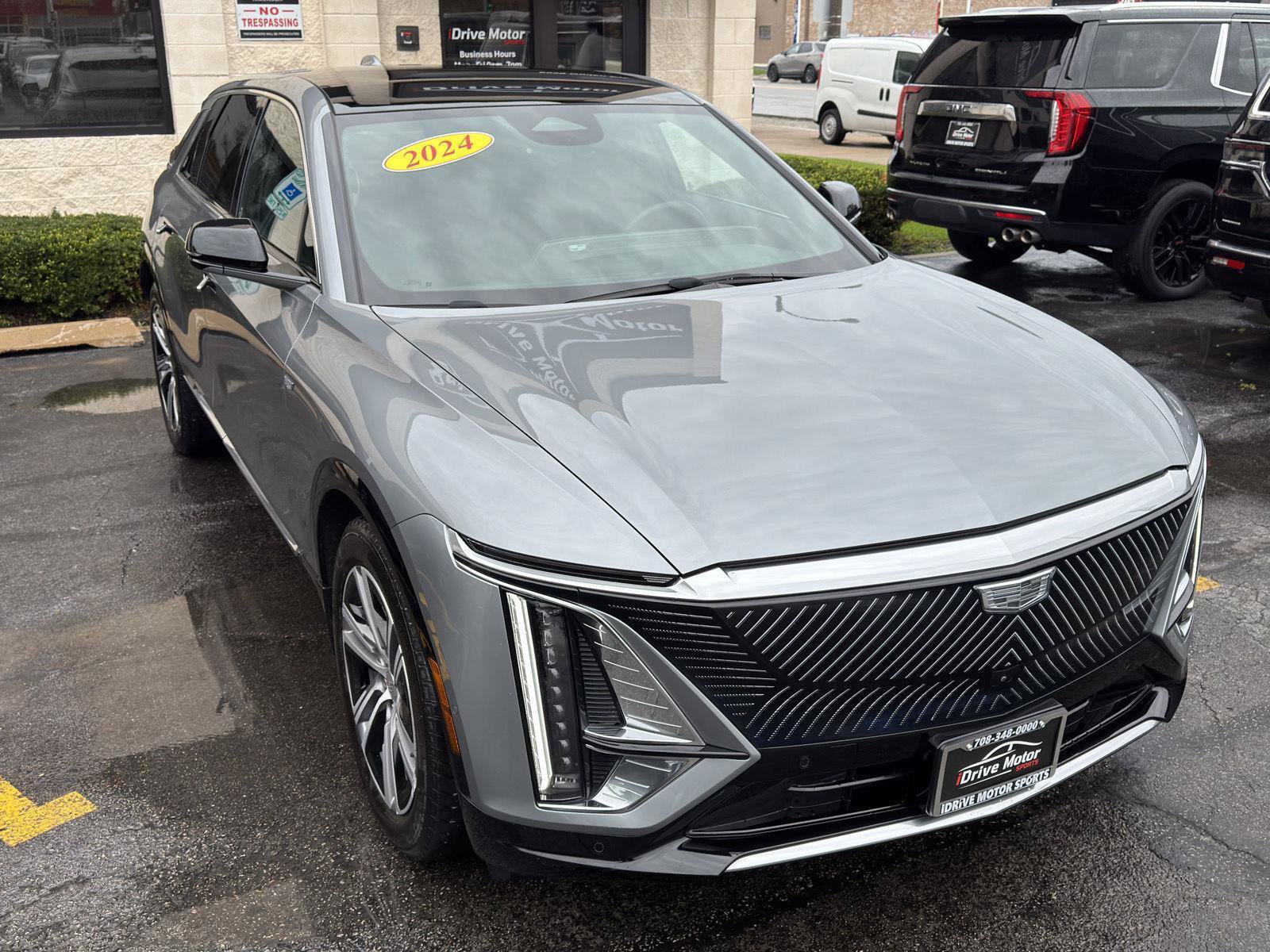 Used 2024 Cadillac Lyriq Luxury AWD/4WD image 13