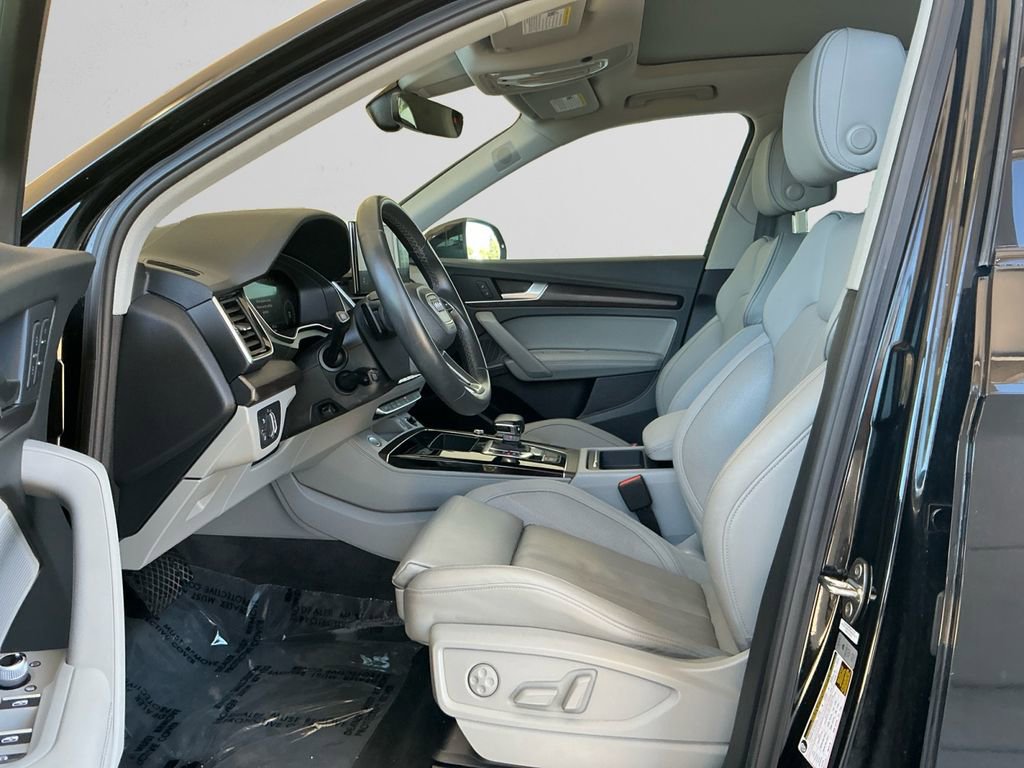 Used 2022 Audi Q5 2.0T Premium Plus w/ Premium Plus Package image 9