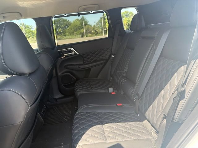 Used 2024 Mitsubishi Outlander SEL Black Edition AWD/4WD image 17