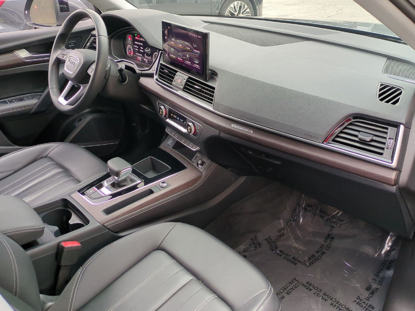 Used 2023 Audi Q5 2.0T Premium Plus w/ Premium Plus Package AWD/4WD image 22