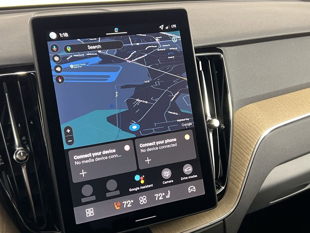 New 2026 Volvo XC60 B5 Plus w/ Climate Package image 15