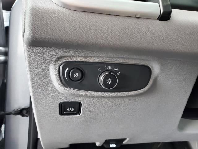 Used 2023 GMC Terrain SLE w/ LPO, Floor Liner Package image 17